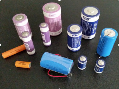 ซื้อ ER17335 3.6V แบตเตอรี่ลิธีโอไทยอนิลโคลไดร์แบบกระบอก LiSOCl2 การผลิตออนไลน์