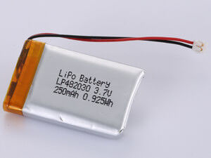LP482030 3.7V 250MAH ความจุสูง LiPo Pack ความหนาแน่นของพลังงาน 150-200 Wh/kg และผลกระทบต่อสิ่งแวดล้อม