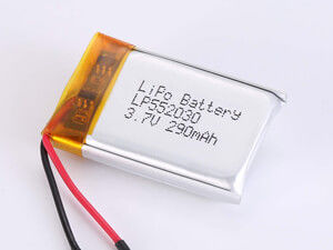 500 วงจร อายุวงจร LP552030 พริสมาติก 3.7V 290MAH แบตเตอรี่พอลิเมอร์ลิตียมสําหรับ Drones -10C -65C