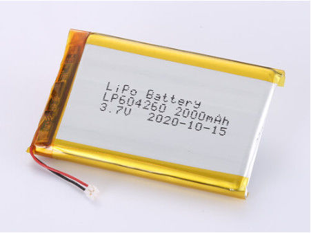 แบตเตอรี่พอลิเมอร์ลิตียม OEM ที่ยอมรับมีอายุการใช้งาน 1 ปี และ LP604260 3.7V 2000MAH Li Ion Battery Manufacturers