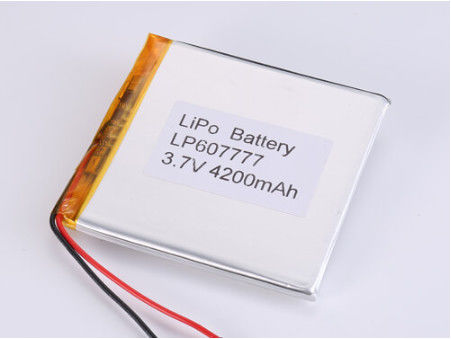 อุปกรณ์อิเล็กทรอนิกส์ แบตเตอรี่พอลิเมอร์ลิตียม ขนาด 5000mAh ความจุ ป้องกัน PCB และความเข้ากันได้อย่างกว้างขวาง