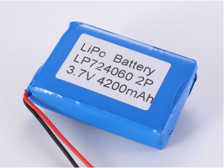 LP724060 3.7V 4200MAH แบตเตอรี่ Li-ion สําหรับการใช้งานในอุตสาหกรรมในระดับกระแสไฟฟ้า 1C