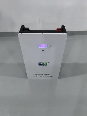 แบตเตอรี่ LiFePO4 51.2V 100Ah 5.12kWh ที่น่าเชื่อถือสําหรับระบบแสงอาทิตย์ในบ้านและระบบนอกเครือข่าย